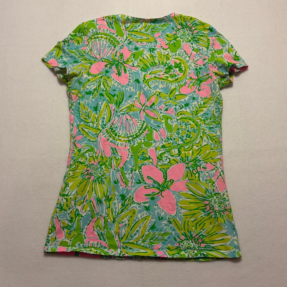 Lilly Pulitzer Womens XS V-Neck T-Shirt Pink Green Floral‎ Paisley Cotton Blend - Picture 2 of 6